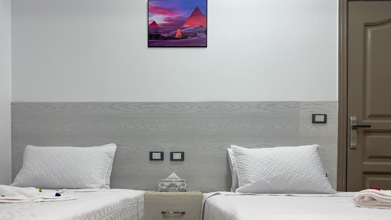 Alaskapyramidsview Kafret el-Gabal Esterno foto