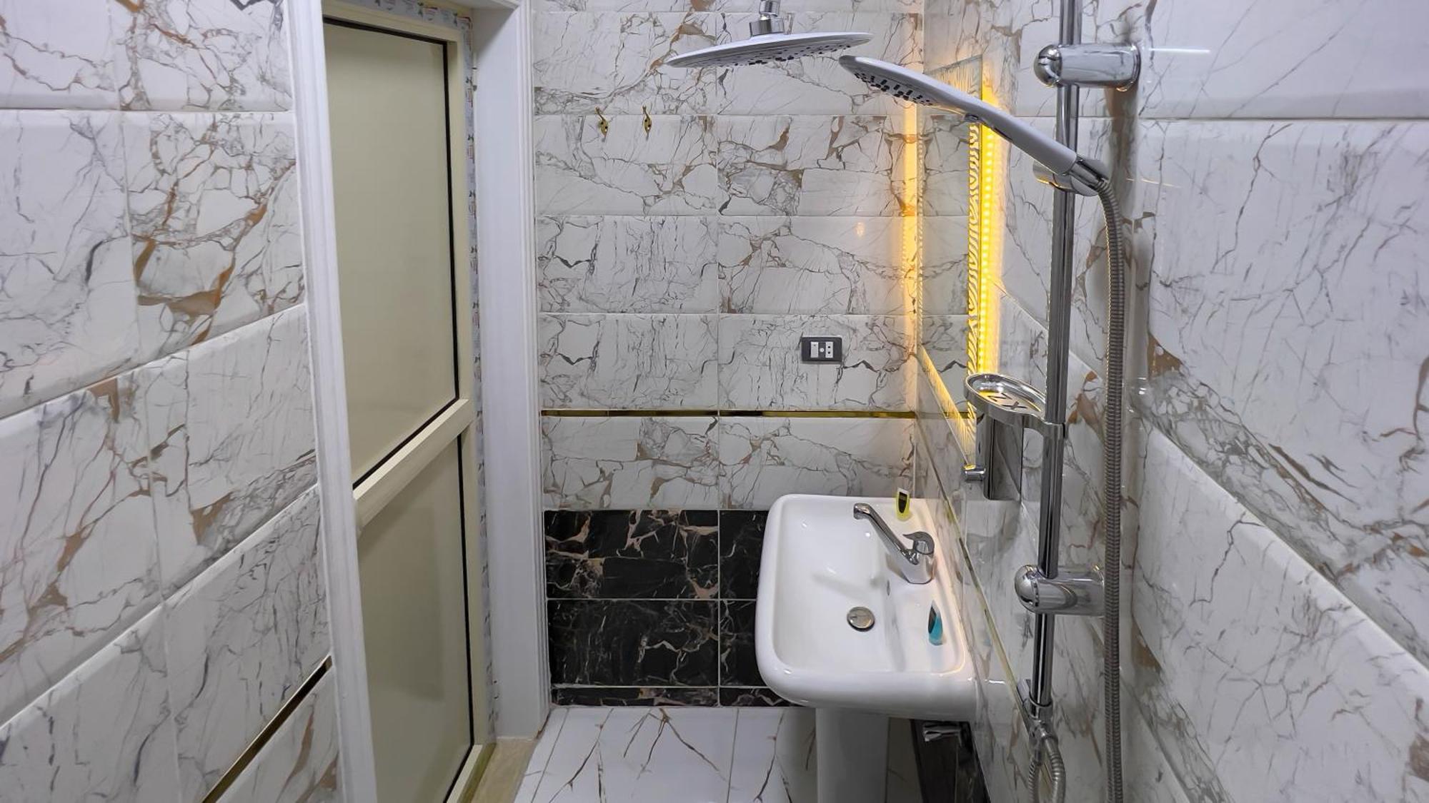 Alaskapyramidsview Kafret el-Gabal Esterno foto