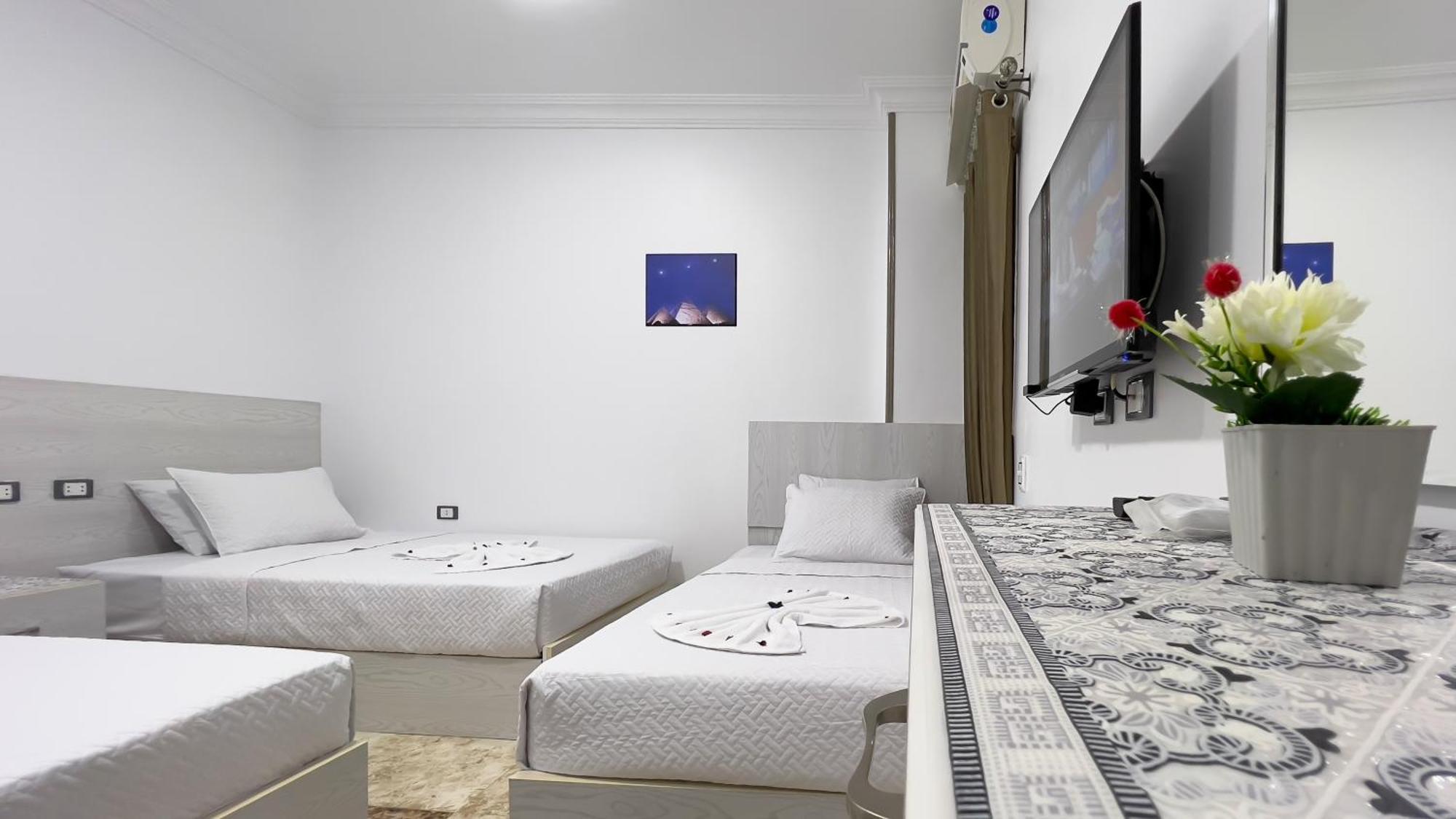 Alaskapyramidsview Kafret el-Gabal Esterno foto